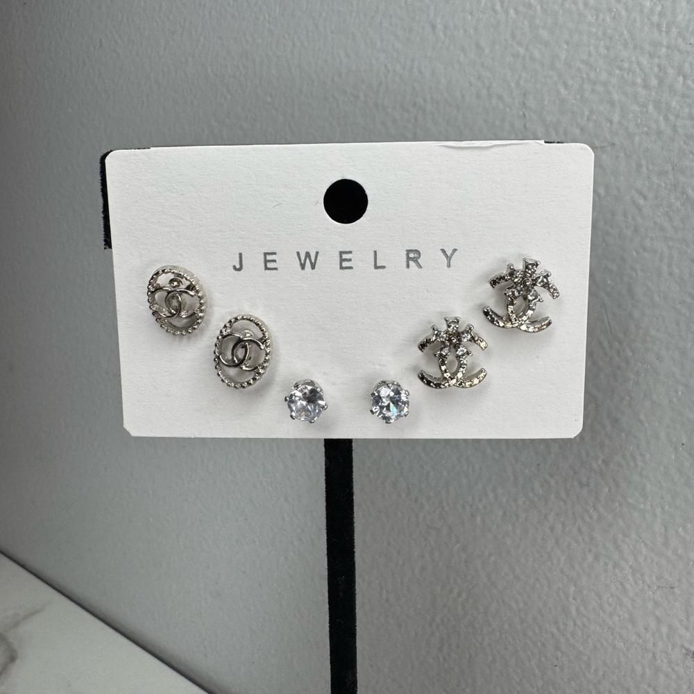 Earring Set - Picture 4 of 6